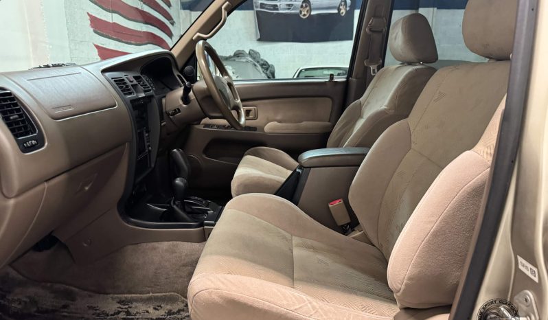 2000 Toyota Hilux Surf SSR-X full