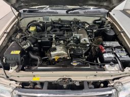 2000 Toyota Hilux Surf SSR-X full