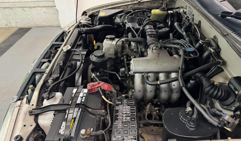 2000 Toyota Hilux Surf SSR-X full