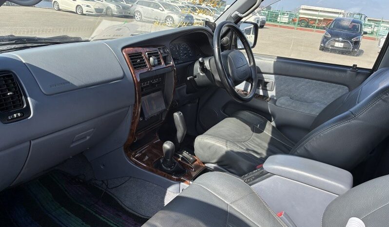 1996 Toyota Hilux Surf V6 full