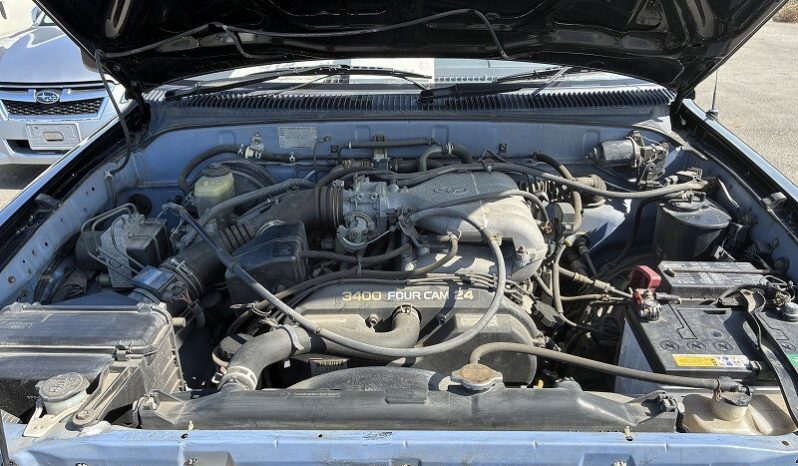 1996 Toyota Hilux Surf V6 full
