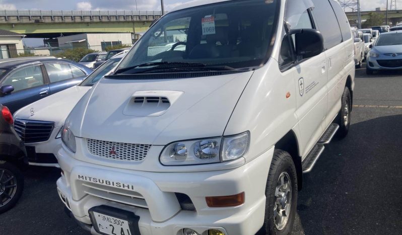 2000 Mitsubishi Delica Space Gear Chamonix full