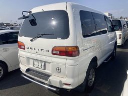 2000 Mitsubishi Delica Space Gear Chamonix full
