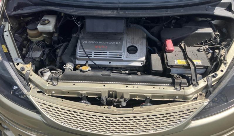2000 Toyota Estima 4WD full