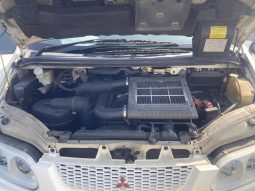 2000 Mitsubishi Delica Space Gear Chamonix full