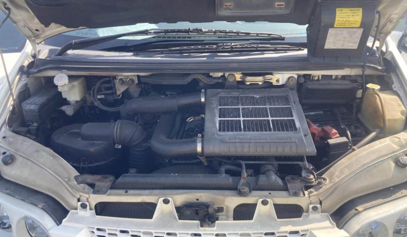 2000 Mitsubishi Delica Space Gear Chamonix full