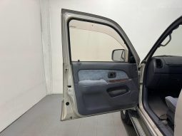 1995 Toyota Hilux Surf SSR-G full
