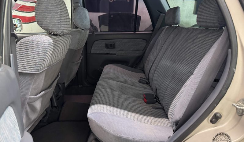 1995 Toyota Hilux Surf SSR-G full