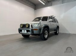 1995 Toyota Hilux Surf SSR-G full