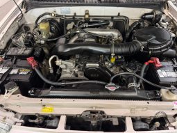 1995 Toyota Hilux Surf SSR-G full