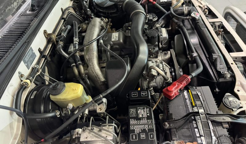 1995 Toyota Hilux Surf SSR-G full