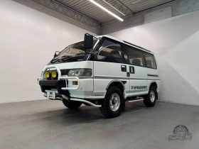 1991 Mitsubishi Delica Starwagon Exceed