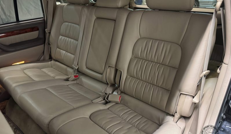 1999 Toyota Land Cruiser Cygnus full